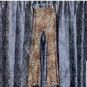 Leopard print stretch flare leggings